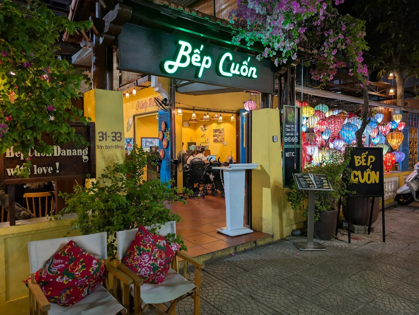 Bếp Cuốn exterior
