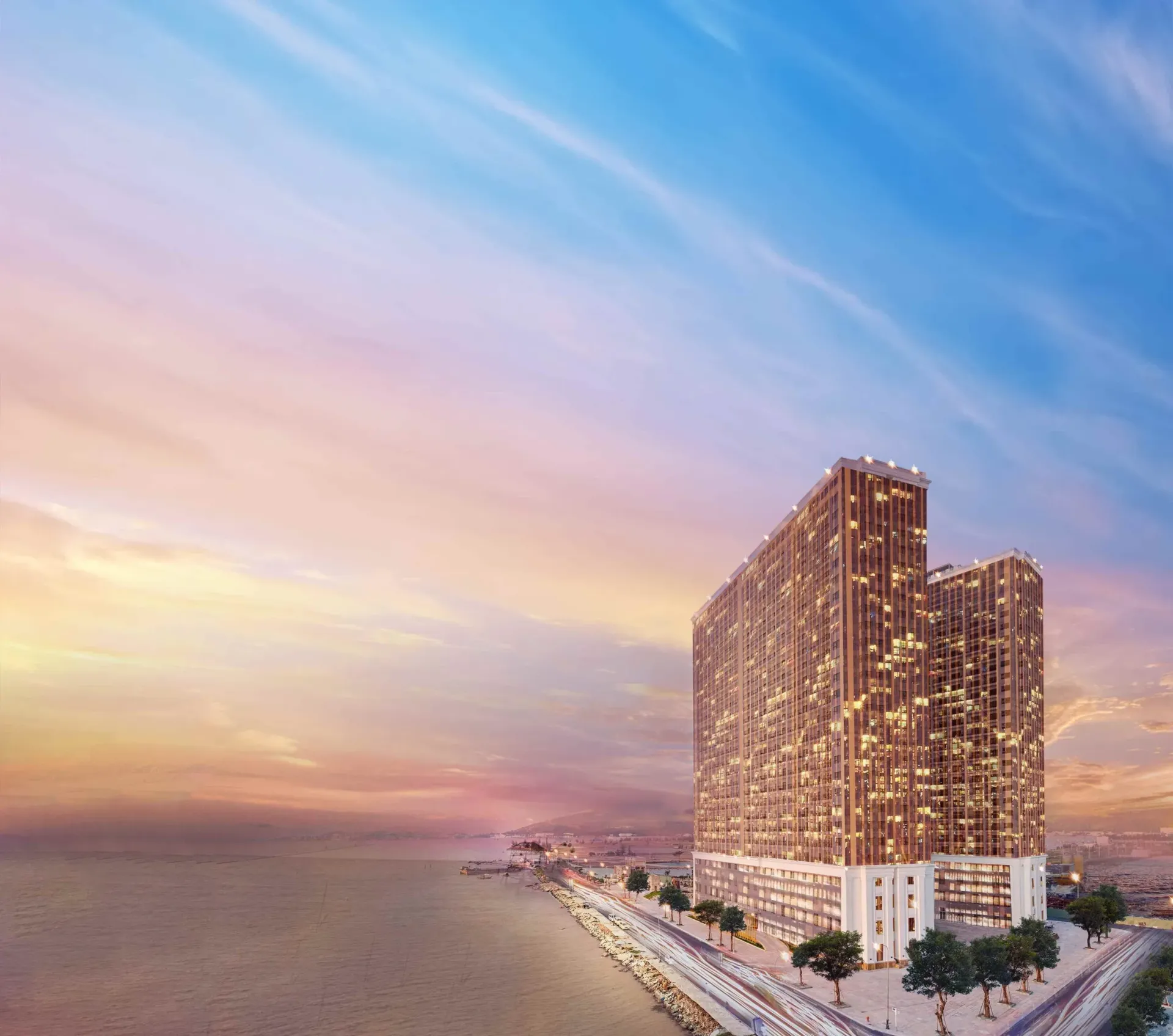 Wyndham Danang Golden Bay at sunset