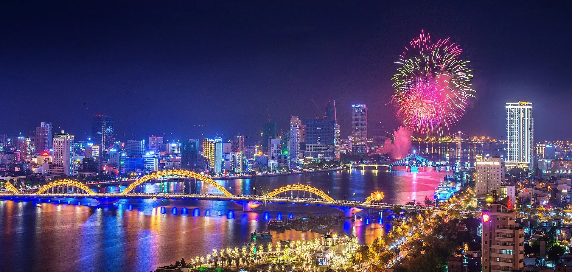 Da Nang International Fireworks Festival over the Han River